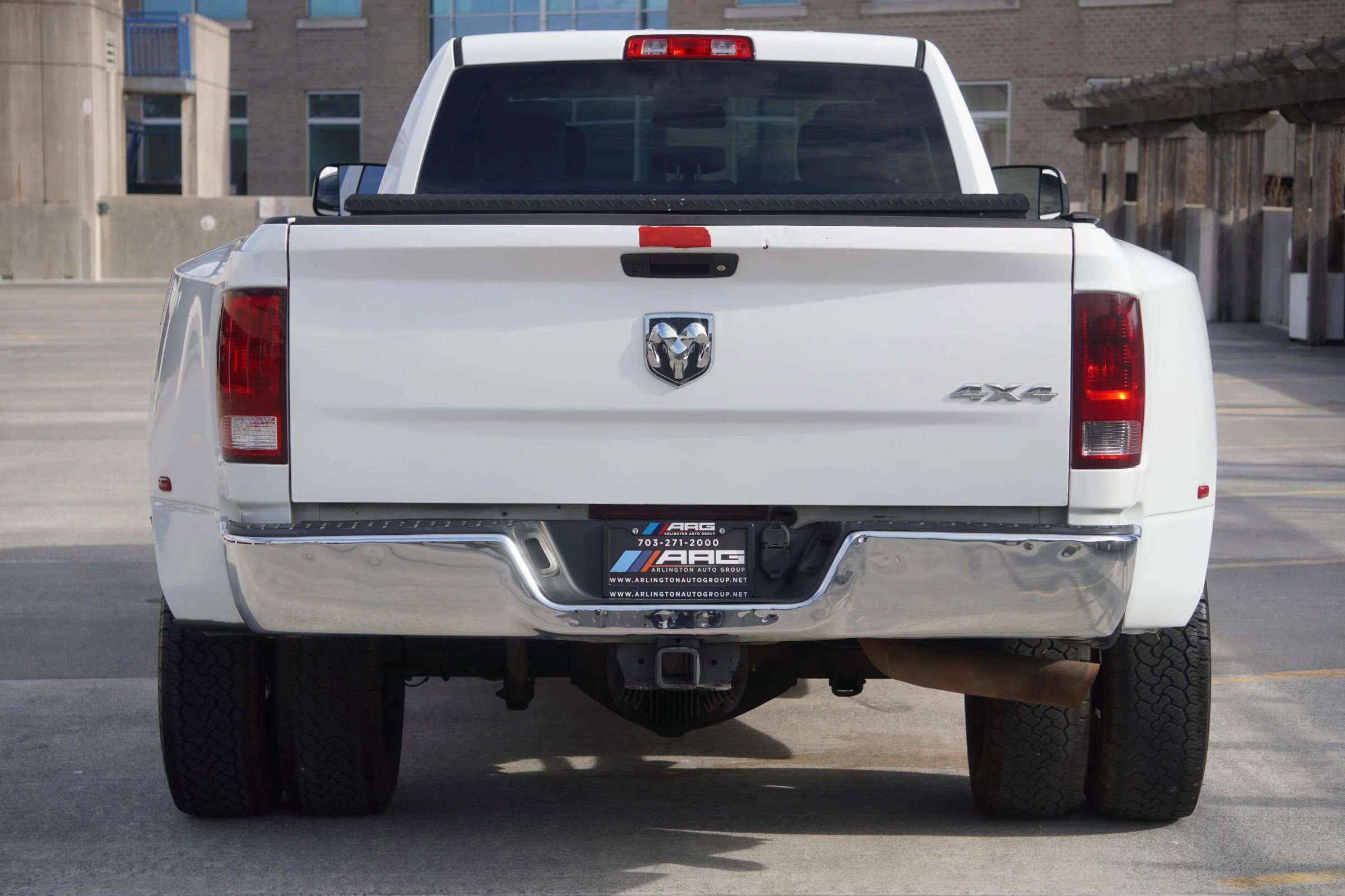 Used 2018 RAM 3500 Tradesman w/ Chrome Appearance Group image 12