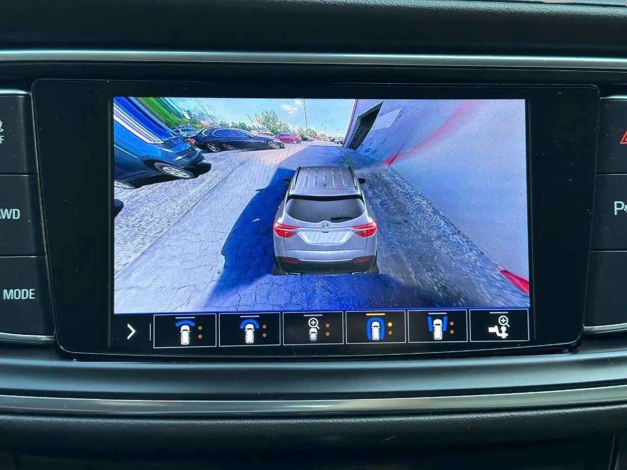 Used 2020 Buick Enclave Essence w/ Sound and Sites Package AWD/4WD image 37