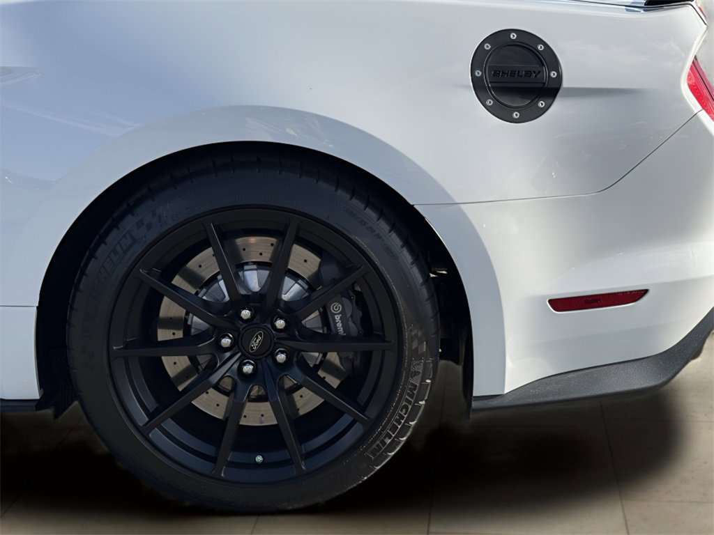 Used 2018 Ford Mustang Shelby GT350 w/ Convenience Package image 32