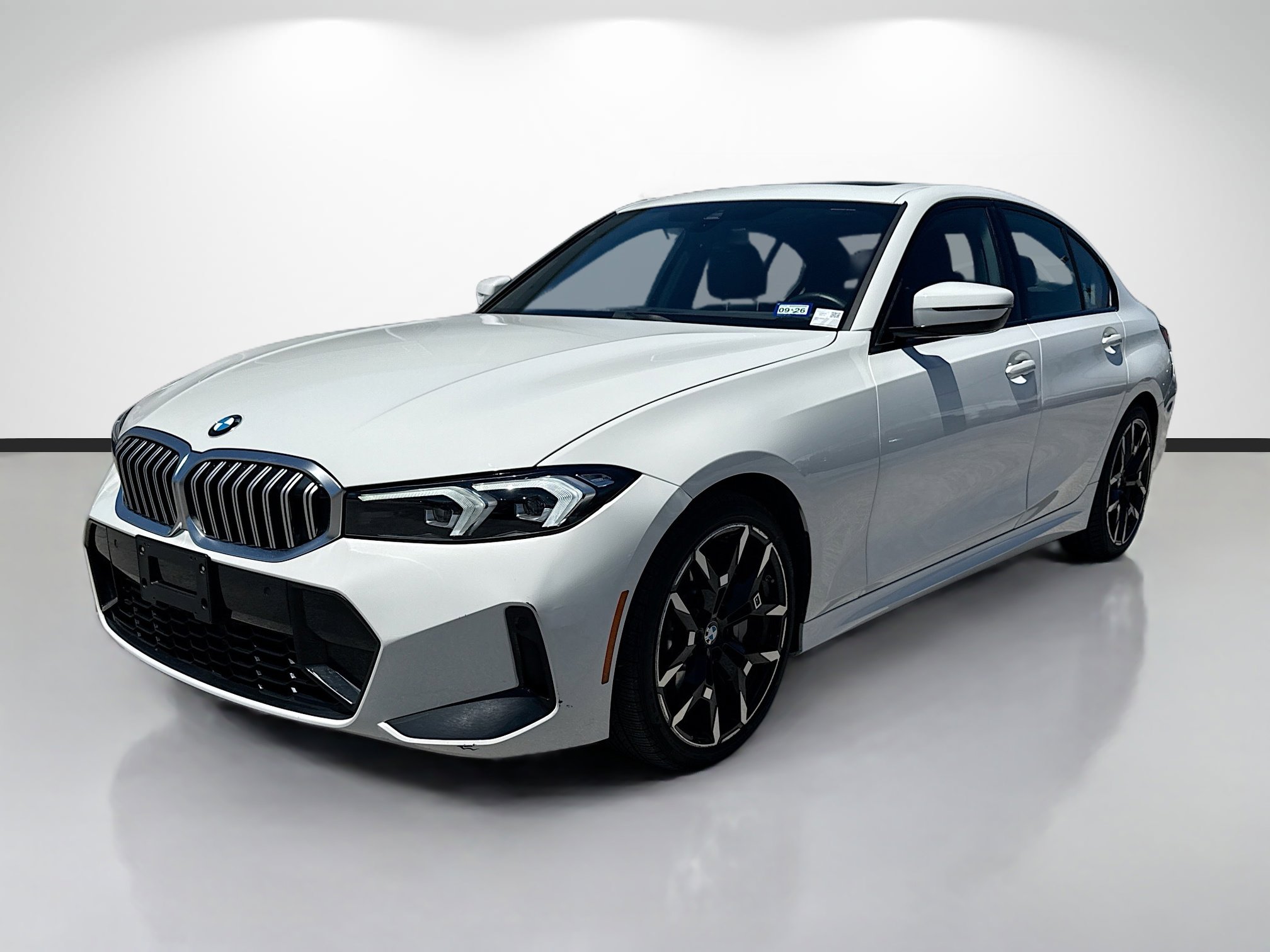 Used 2026 BMW 330i xDrive Sedan w/ M Sport Package AWD/4WD image 7