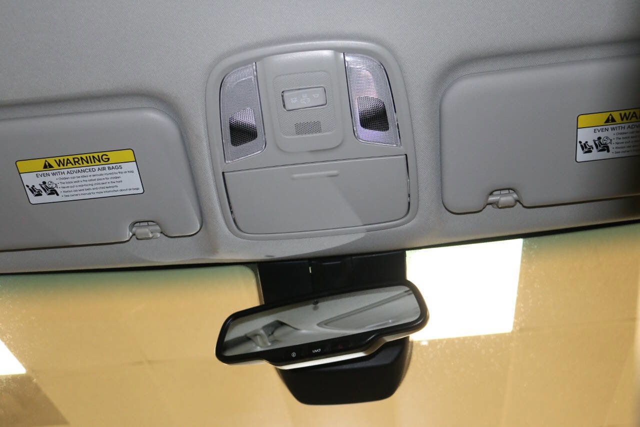 Used 2018 Kia Niro EX Premium image 80