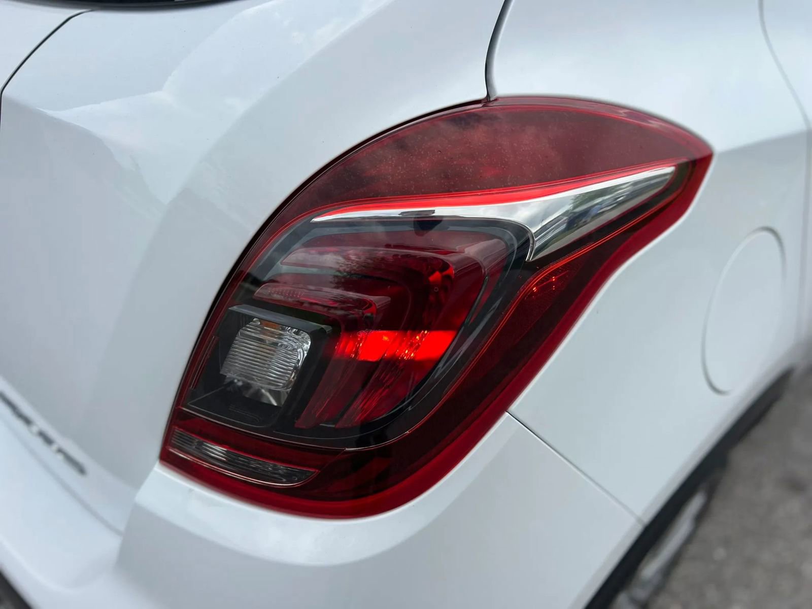 Used 2020 Buick Encore Preferred FWD image 20
