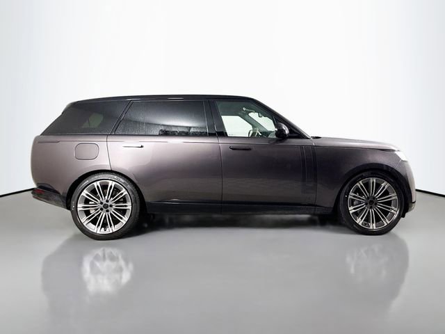 New 2026 Land Rover Range Rover Long Wheelbase SE image 4