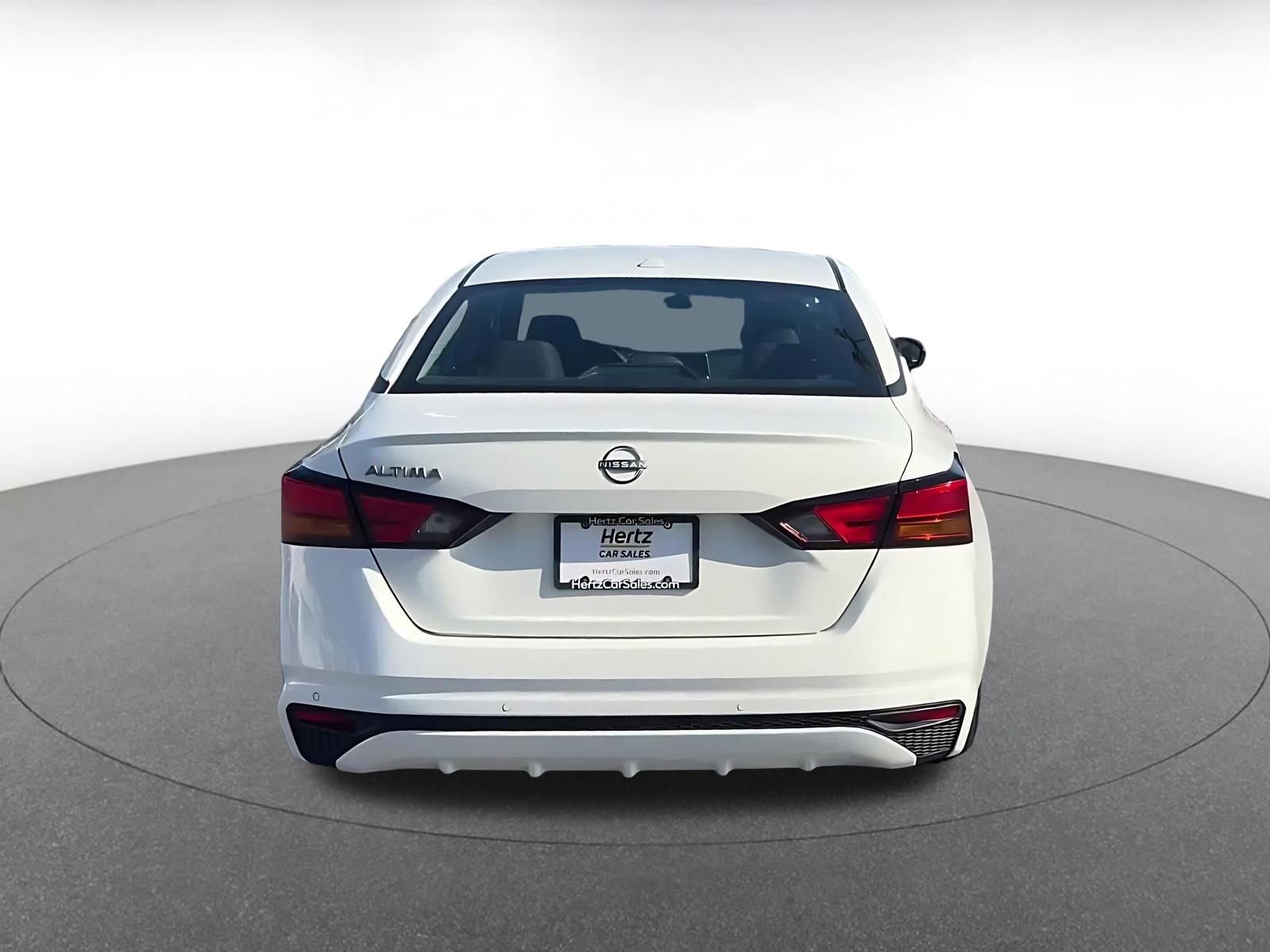 Used 2025 Nissan Altima 2.5 SV image 12