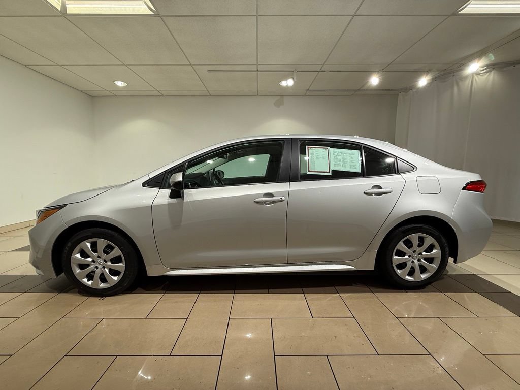 Certified 2024 Toyota Corolla LE FWD image 2