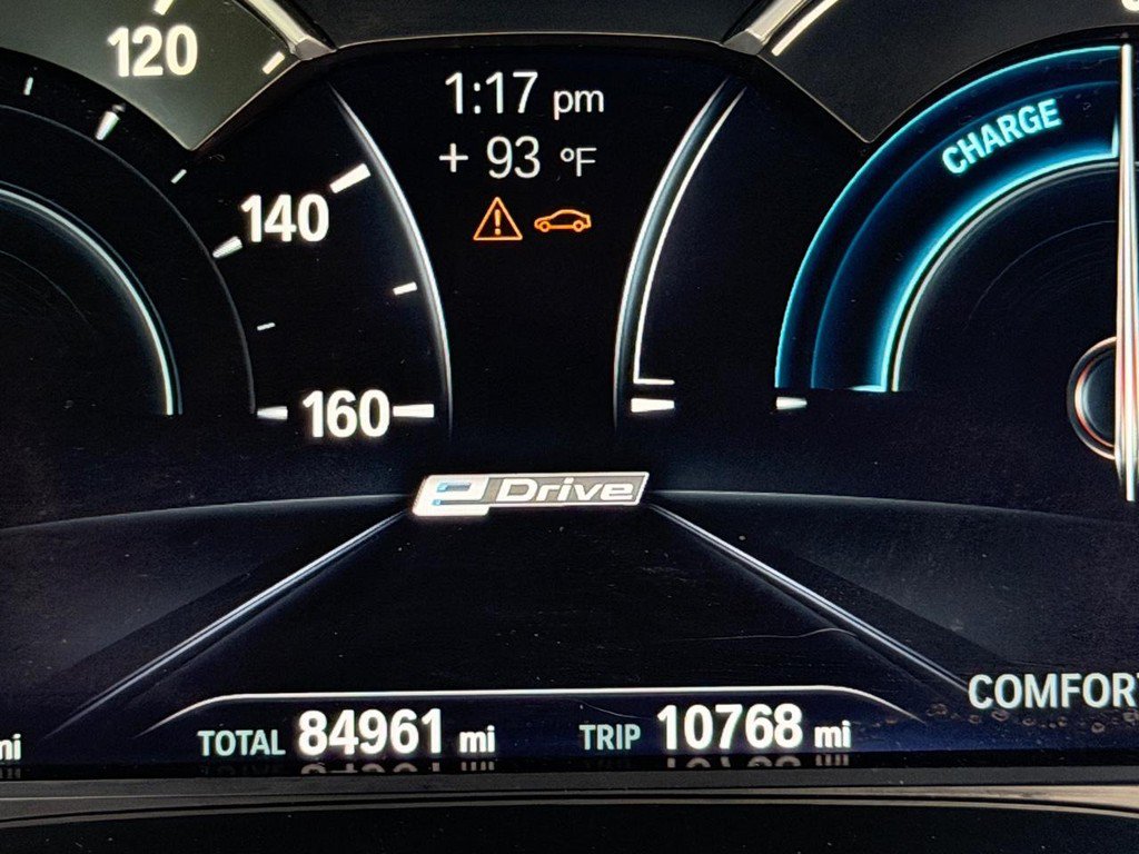 Used 2018 BMW 530e xDrive AWD/4WD image 20