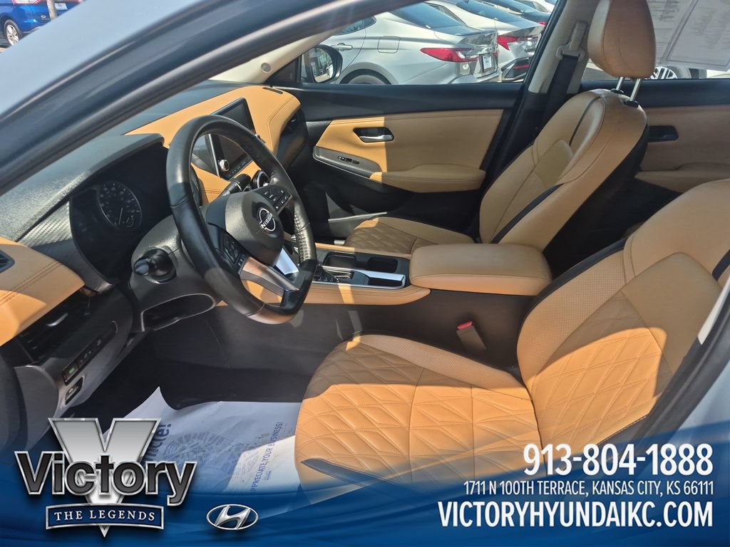 Used 2025 Nissan Sentra SV w/ SV Premium Package FWD image 11