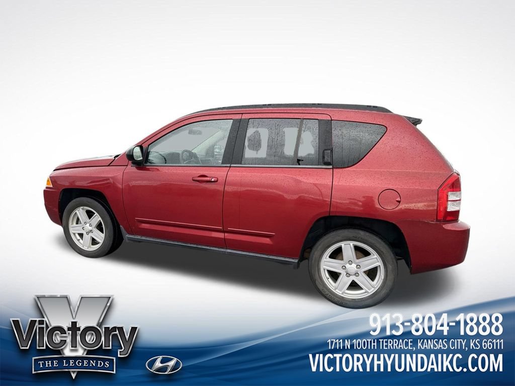 Used 2010 Jeep Compass Sport FWD image 8