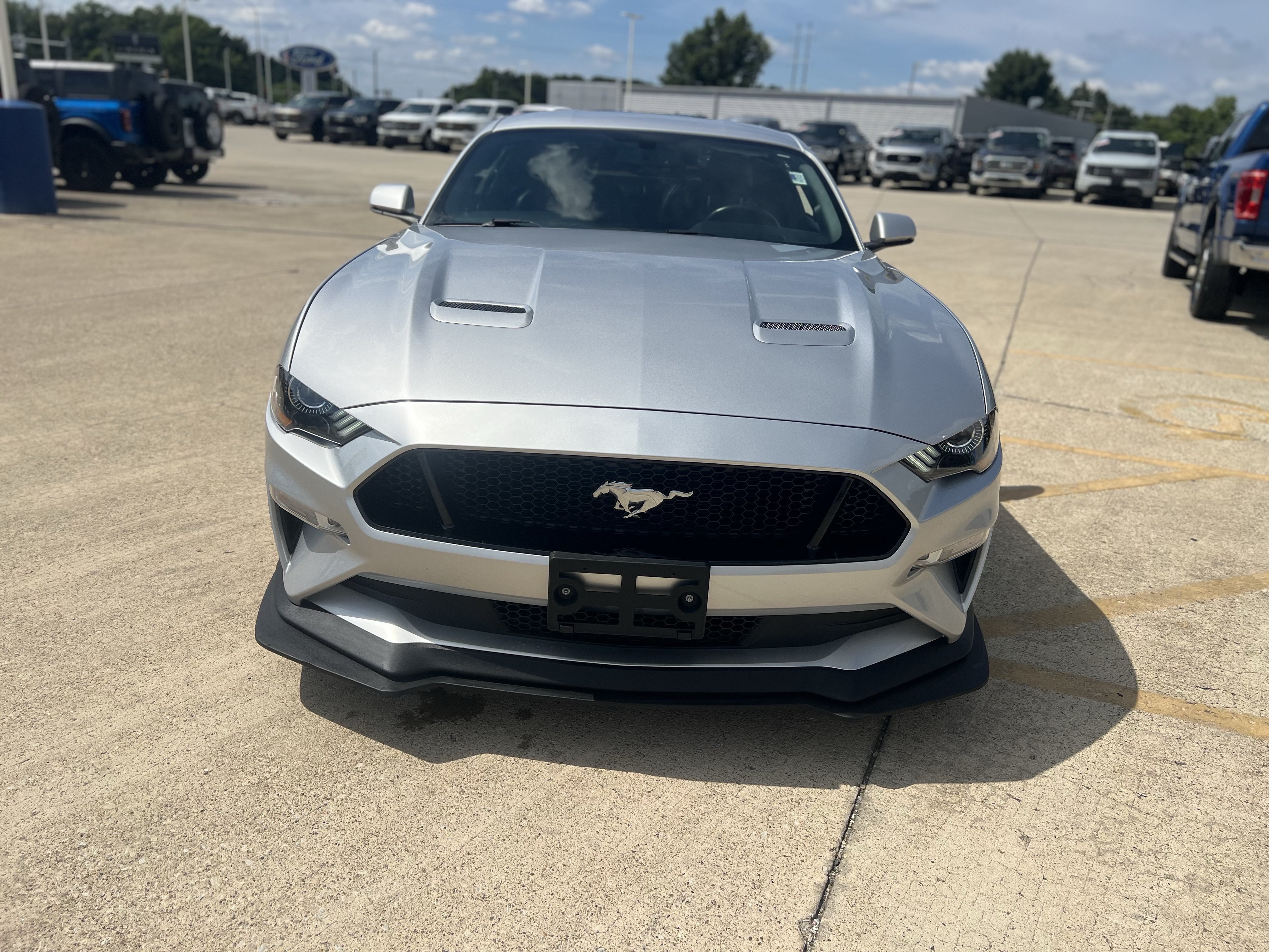 Used 2018 Ford Mustang GT Premium w/ Performance Package - Level 2 RWD image 10
