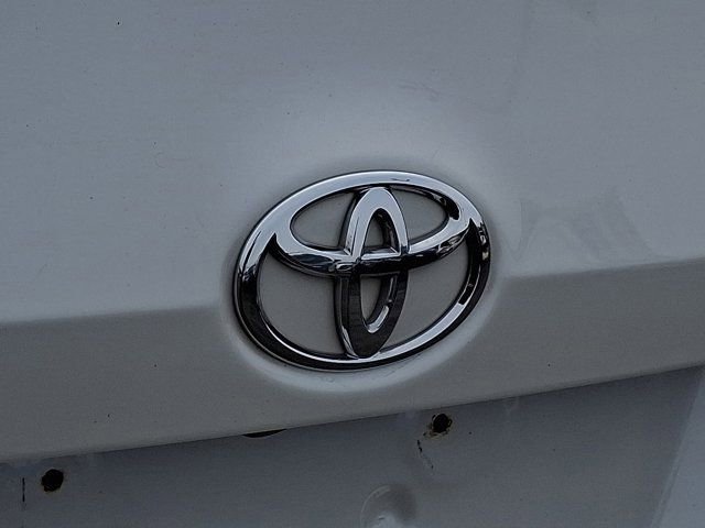 Used 2018 Toyota Corolla LE w/ LE Premium Package w/Moonroof image 35