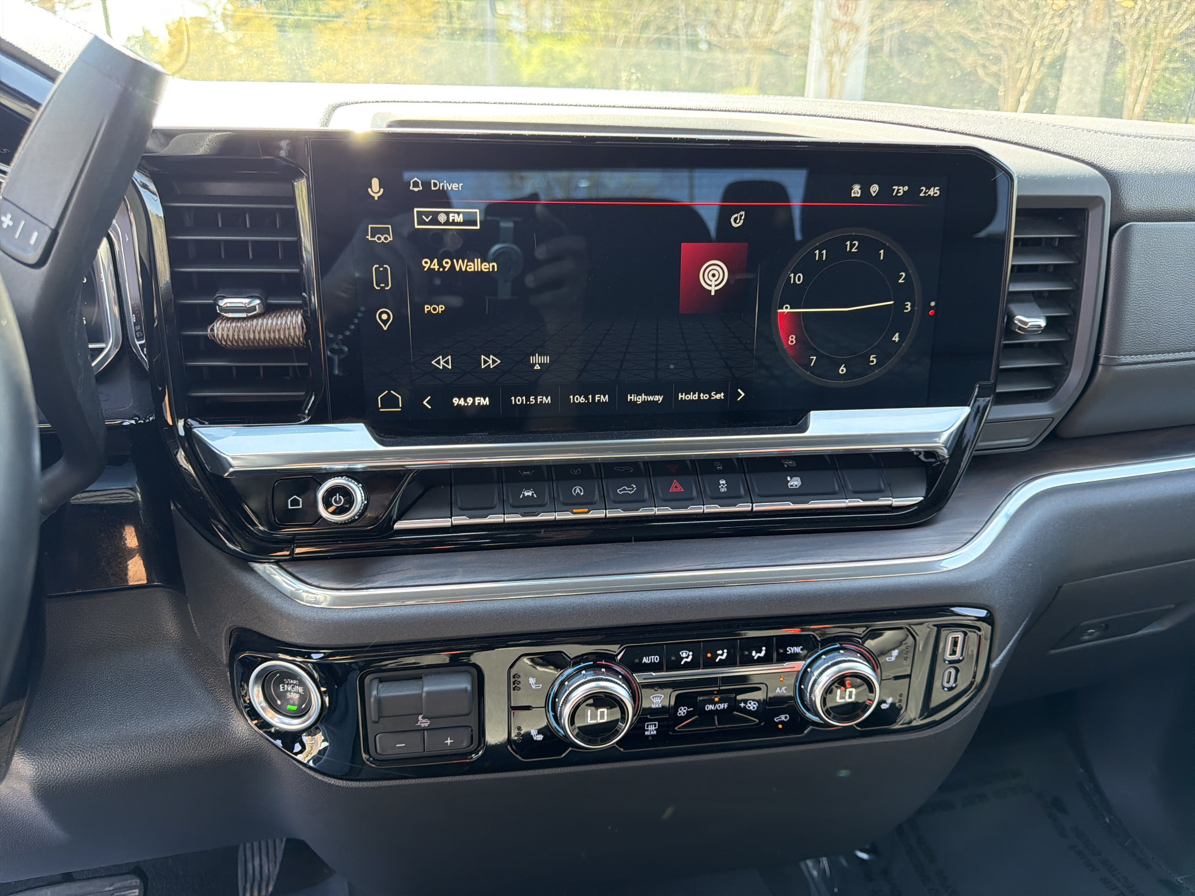 Used 2025 GMC Sierra 1500 SLT AWD/4WD image 27