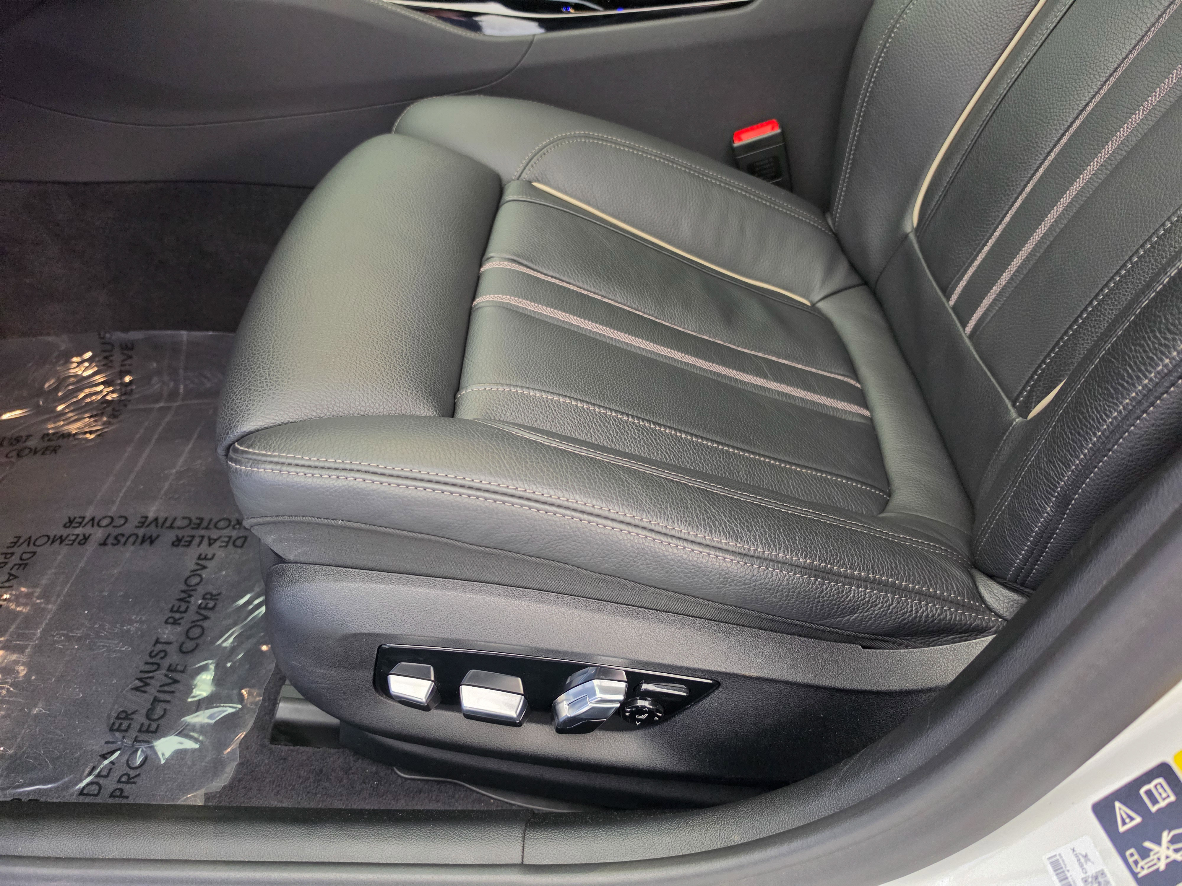 Used 2022 BMW M550i xDrive w/ Premium Package AWD/4WD image 15