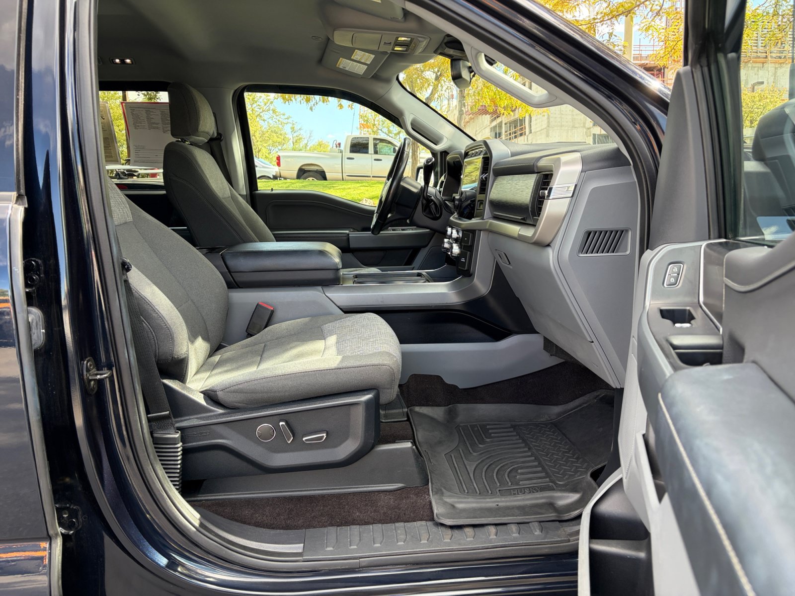 Used 2021 Ford F150 XLT w/ Equipment Group 302A High AWD/4WD image 29