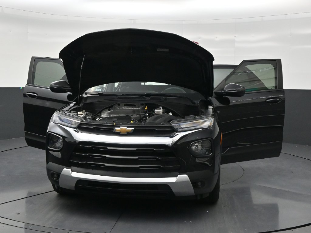 Used 2023 Chevrolet TrailBlazer LT FWD image 32