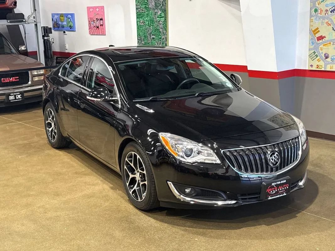 Used 2017 Buick Regal Sport Touring FWD image 56