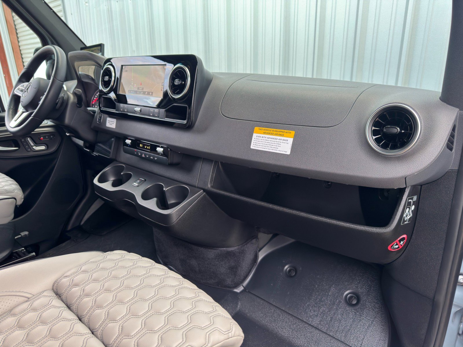 Used 2023 Mercedes-Benz Sprinter 3500 w/ Parking Package image 14