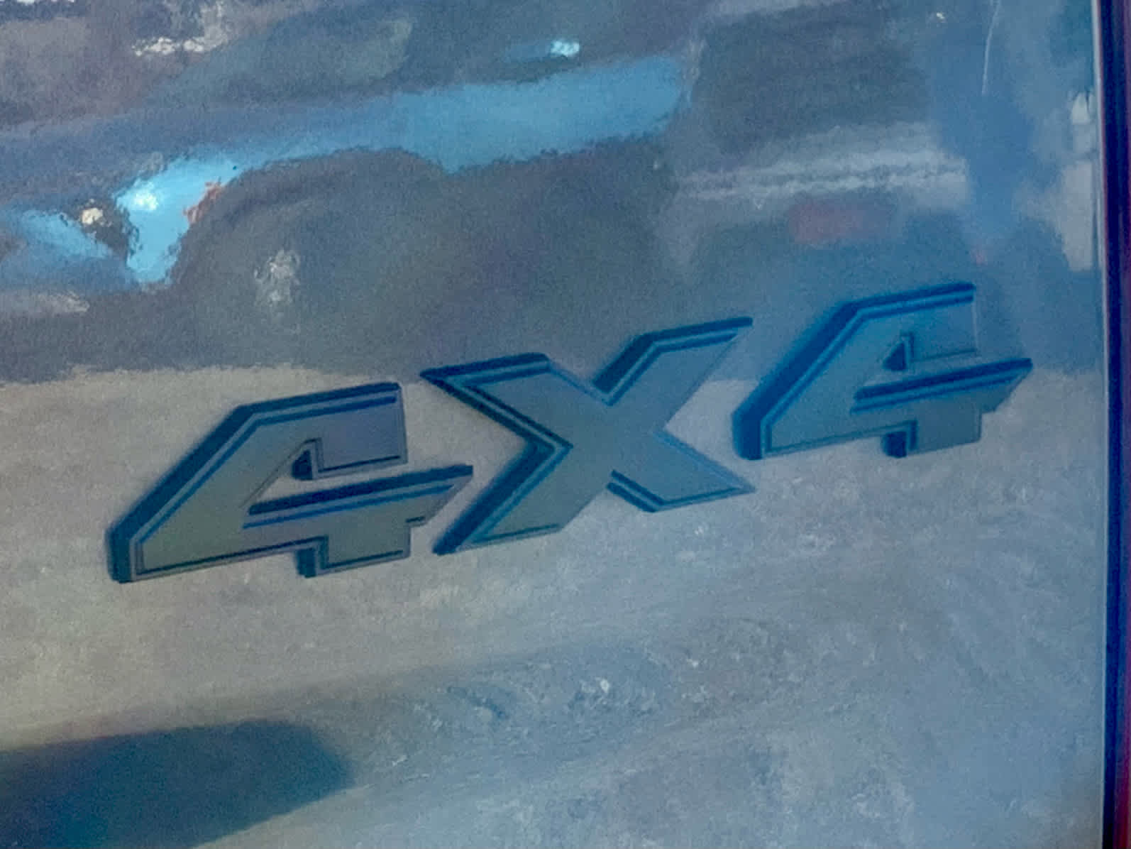 Used 2018 RAM 2500 Laramie w/ Sport Appearance Group image 18