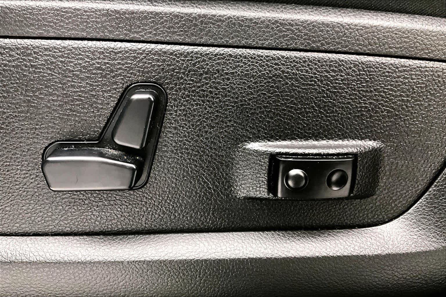 Used 2020 RAM 2500 Limited AWD/4WD image 30