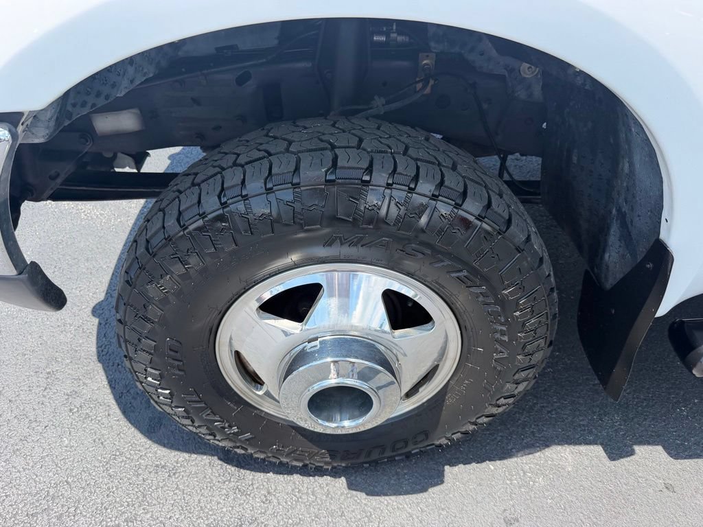 Used 1999 Ford F350 4x4 SuperCab DRW Super Duty image 31