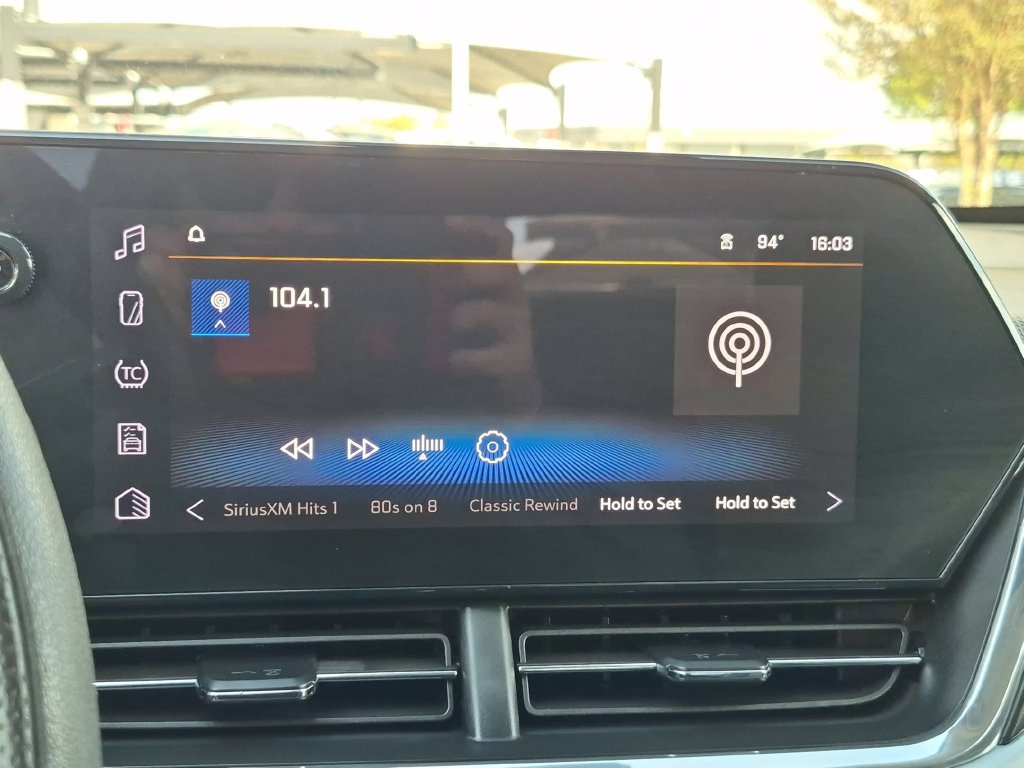 Used 2026 Chevrolet Trax LT FWD image 19