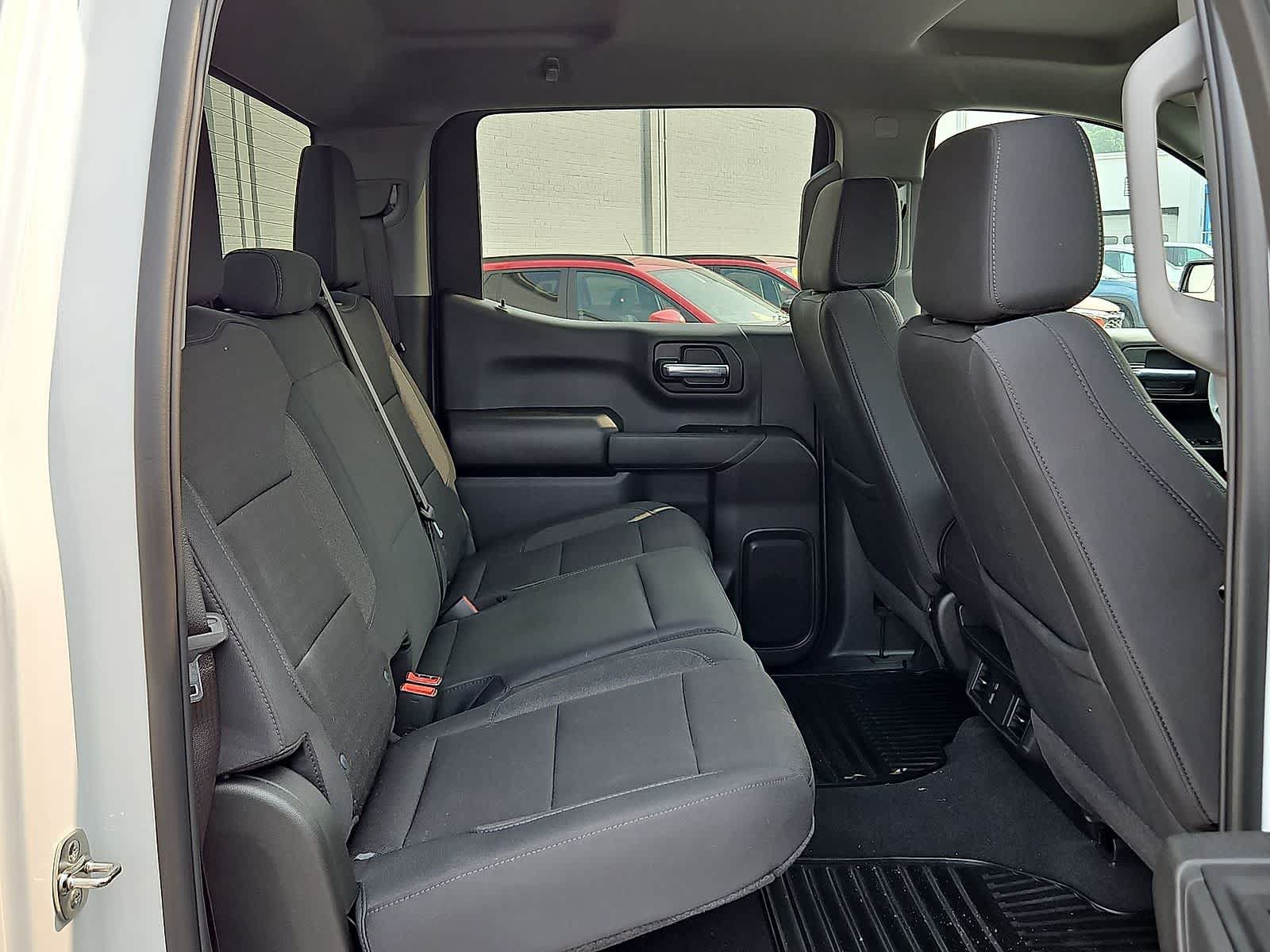 Used 2026 Chevrolet Silverado 1500 Custom AWD/4WD image 31
