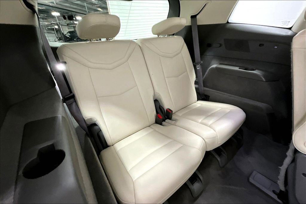 Used 2021 Cadillac XT6 Premium Luxury image 37