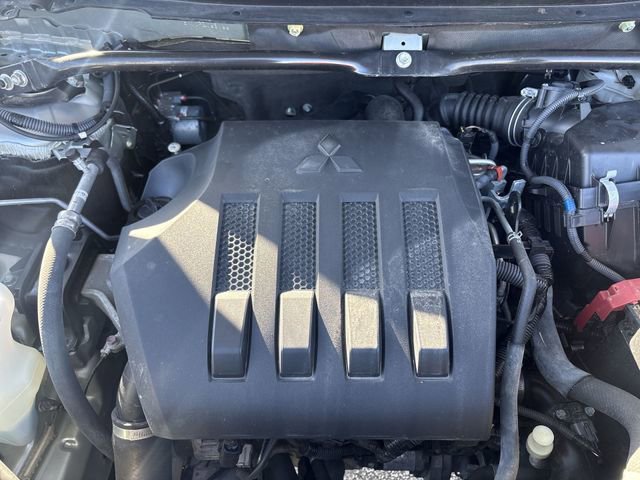 Used 2024 Mitsubishi Eclipse Cross SEL image 31