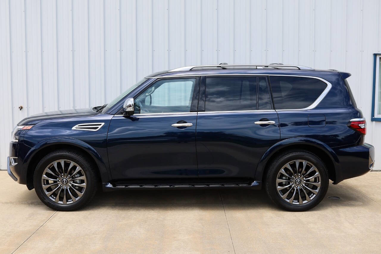 Used 2024 Nissan Armada Platinum w/ Captain's Chairs Package image 2