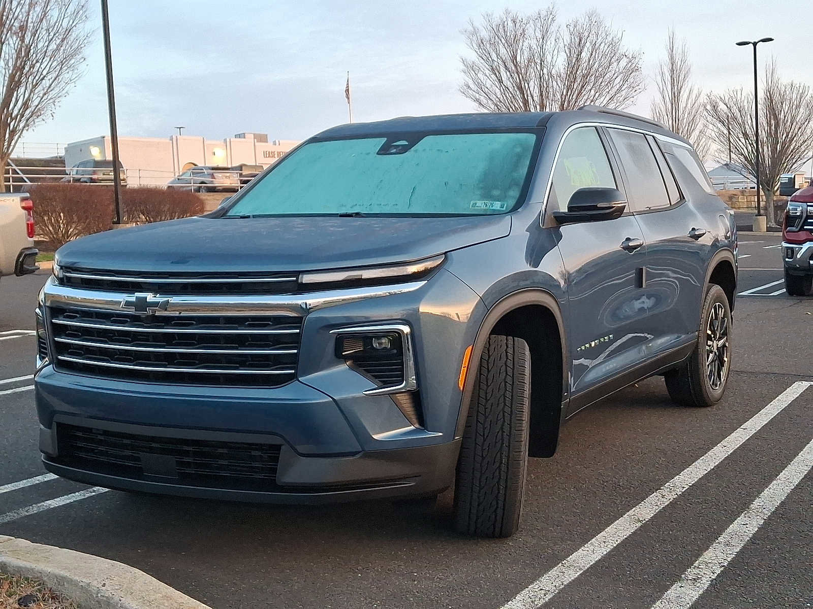 New 2026 Chevrolet Traverse LT w/ Sun and Wheel Package image 3