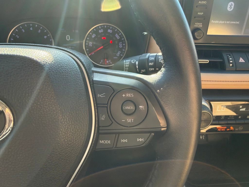 Used 2019 Toyota RAV4 XLE Premium AWD/4WD image 14