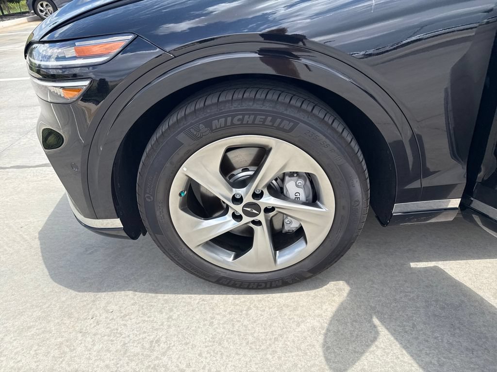 Certified 2026 Genesis GV70 2.5T Advanced AWD/4WD image 27