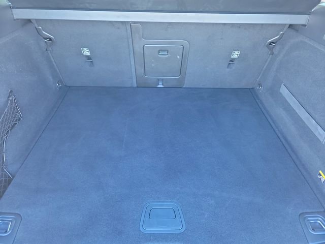 Used 2018 Volvo XC60 T6 Inscription w/ Luxury Seat Package image 12