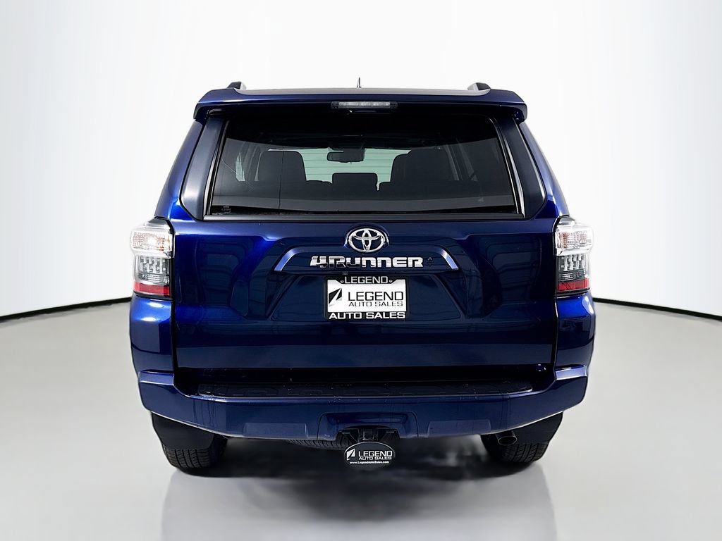 Used 2022 Toyota 4Runner SR5 Premium w/ Moonroof Package AWD/4WD image 6