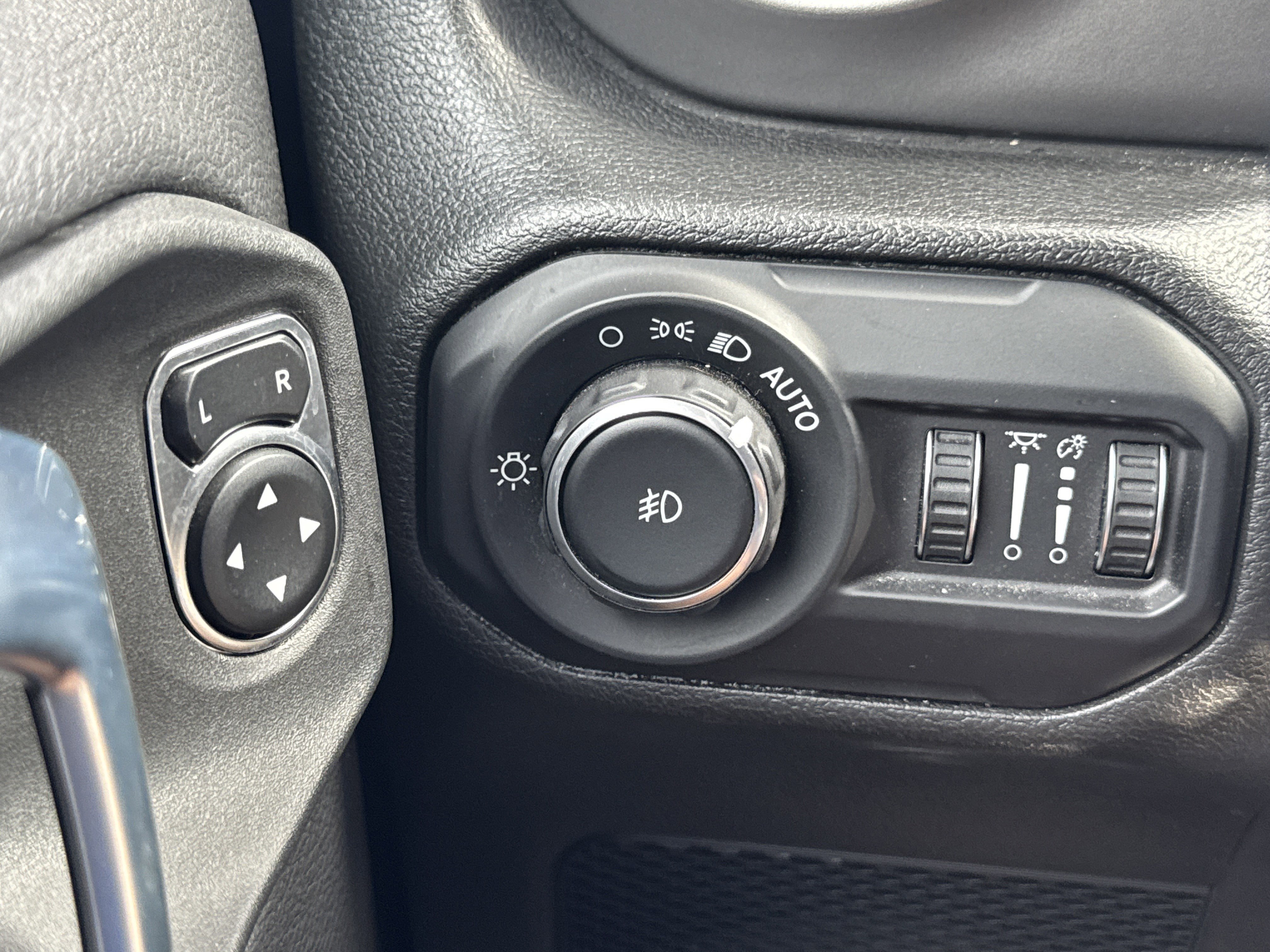 Used 2021 Jeep Wrangler Unlimited Rubicon image 23