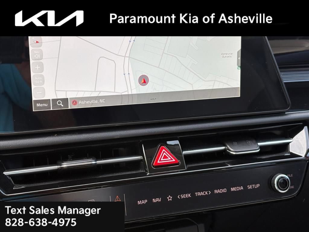 Certified 2025 Kia Niro EX FWD image 9