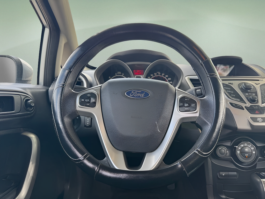 Used 2012 Ford Fiesta SE FWD image 17