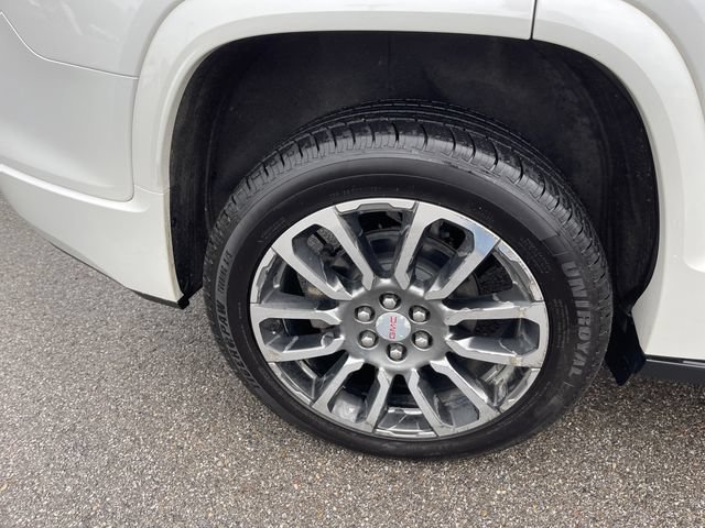 Used 2020 GMC Acadia Denali w/ LPO, 'HIT The Road' Package AWD/4WD image 45