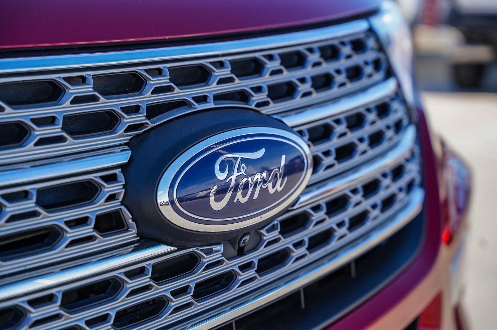 Used 2023 Ford Explorer Limited image 12