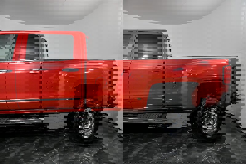 Used 2018 Chevrolet Silverado 3500 LTZ w/ Duramax Plus Package image 7