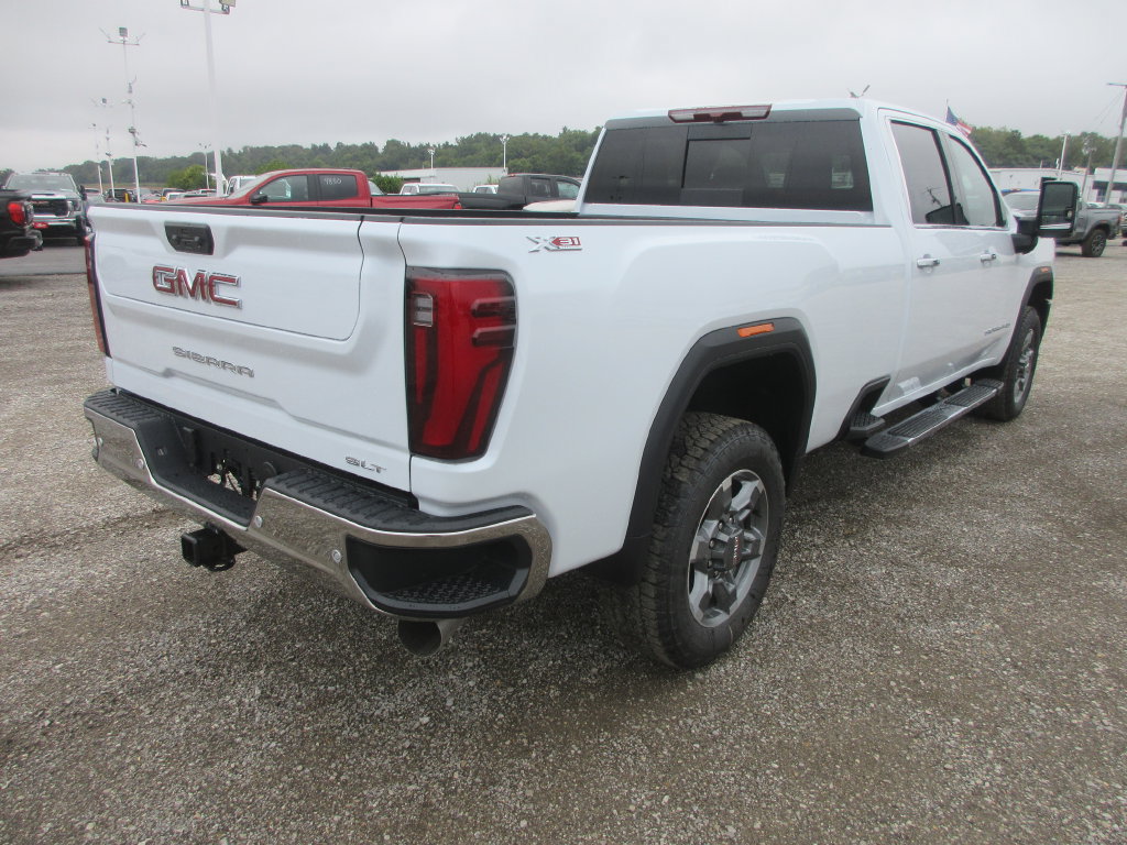 New 2026 GMC Sierra 3500 SLT w/ SLT Premium Package AWD/4WD image 5