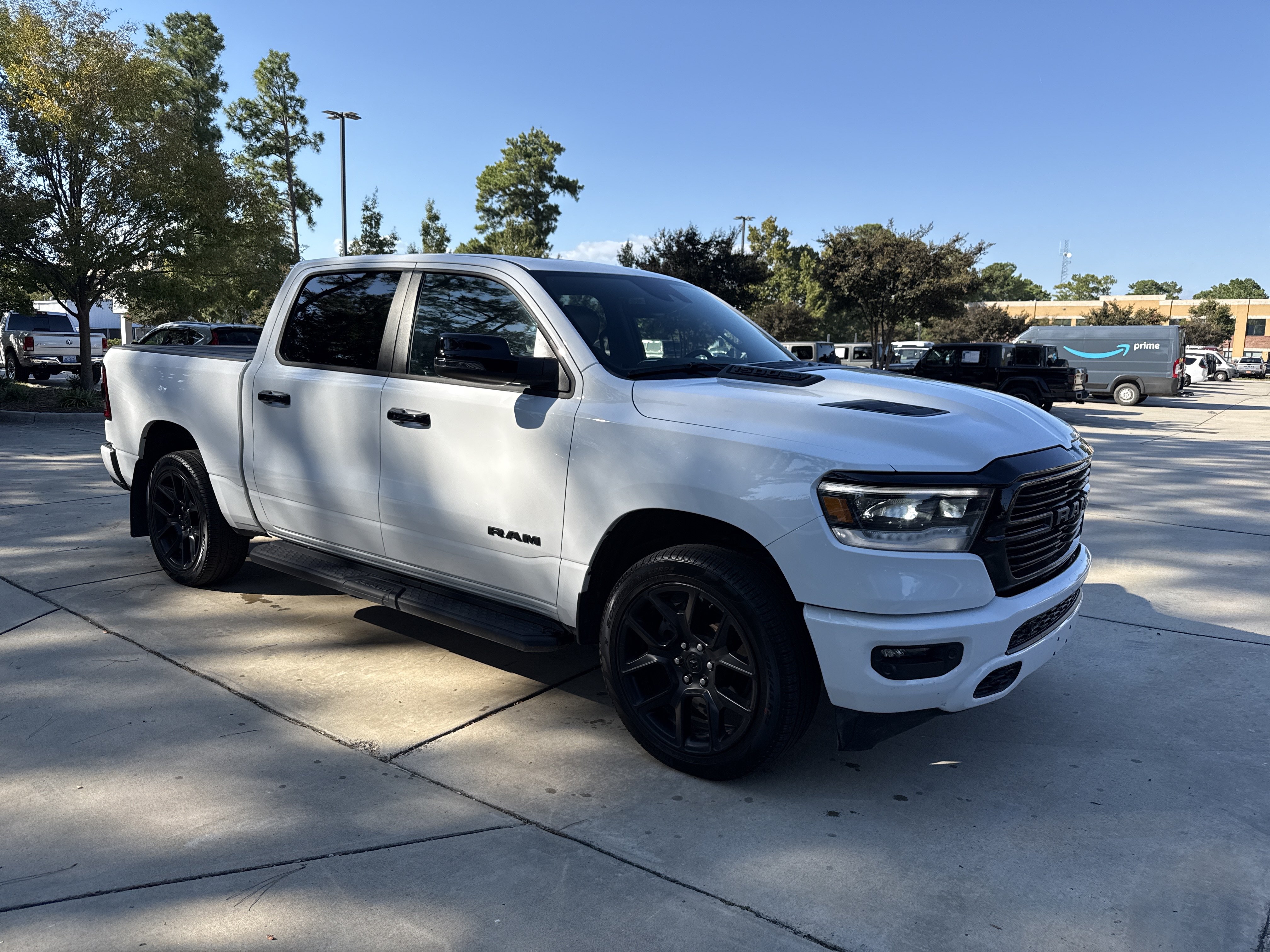 Used 2024 RAM 1500 Laramie AWD/4WD image 2