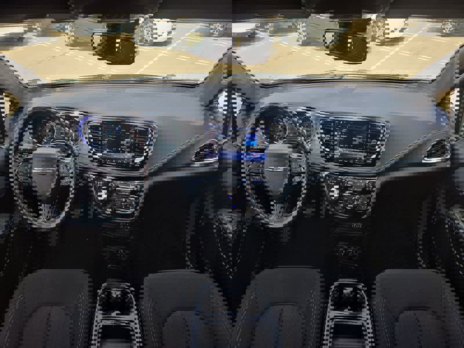 Used 2021 Chrysler Pacifica Touring w/ S Appearance Package image 13