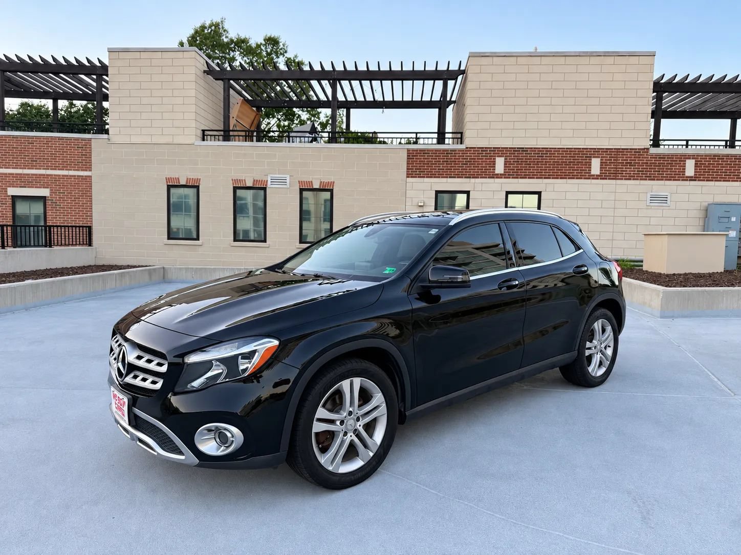 Used 2018 Mercedes-Benz GLA 250 4MATIC image 3