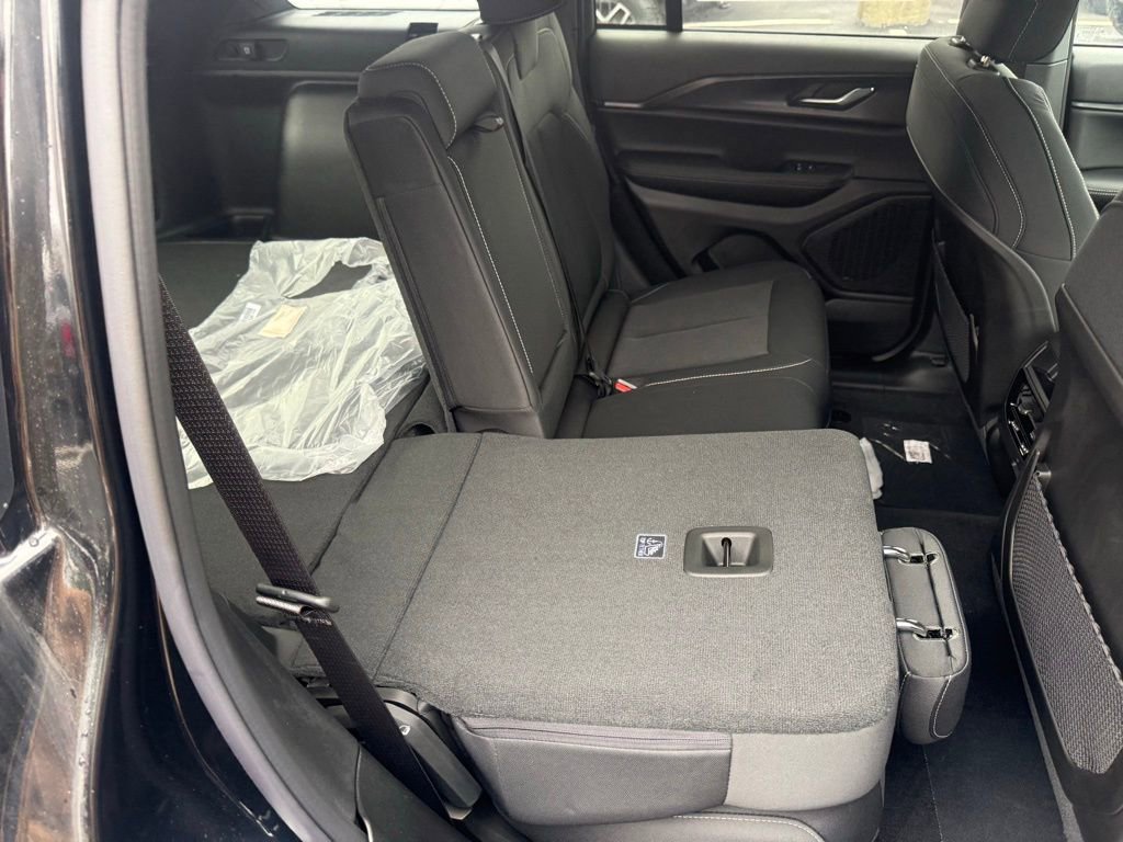 New 2025 Jeep Grand Cherokee Laredo w/ Luxury Tech Group I image 48