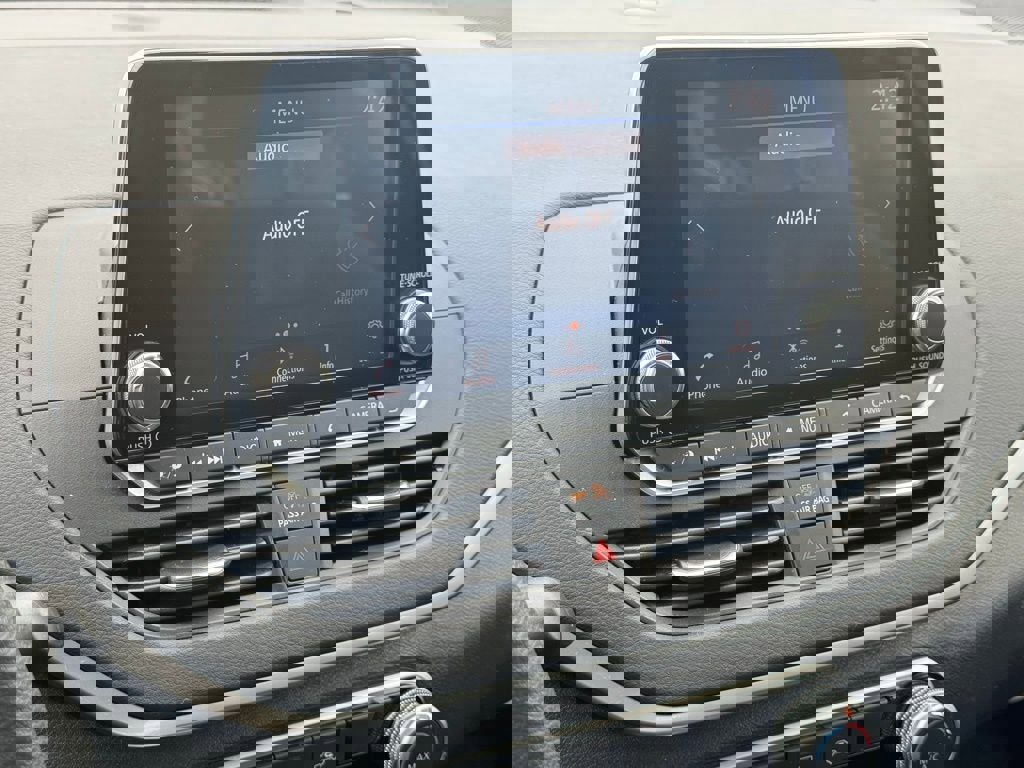 Used 2022 Nissan Altima 2.5 SV image 30