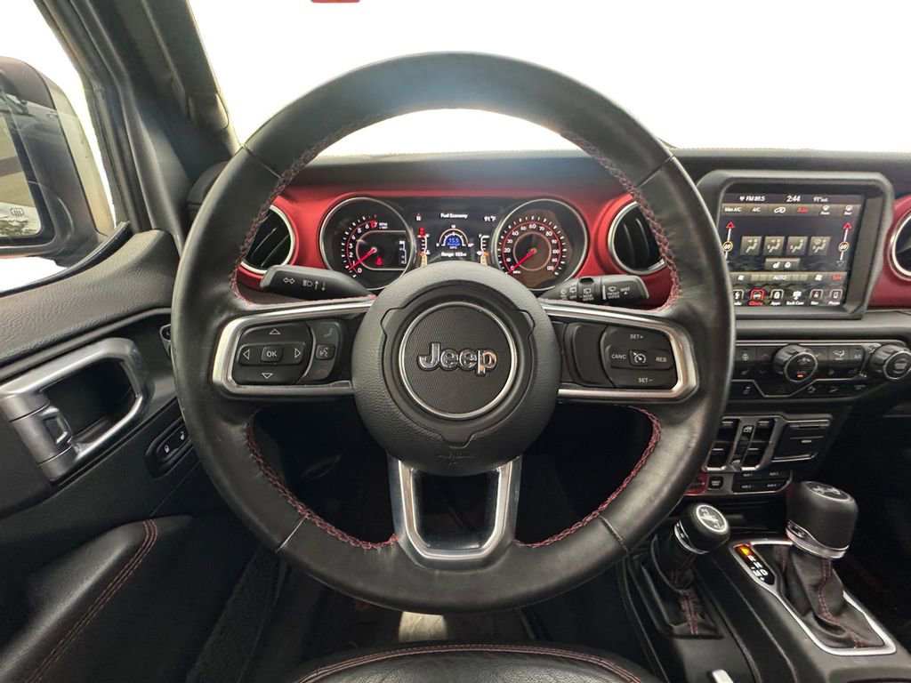 Used 2018 Jeep Wrangler Unlimited Rubicon w/ Dual Top Group AWD/4WD image 13