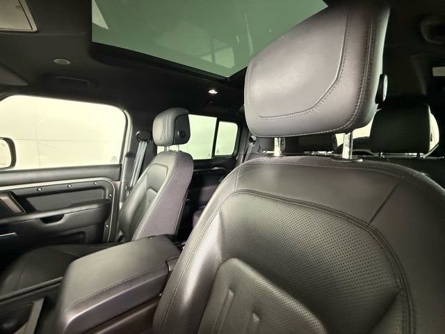 Used 2021 Land Rover Defender 110 X image 5