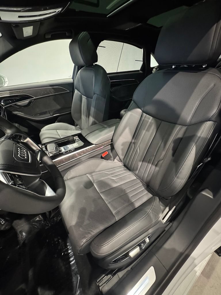 Used 2025 Audi A8 L 3.0T AWD/4WD image 14
