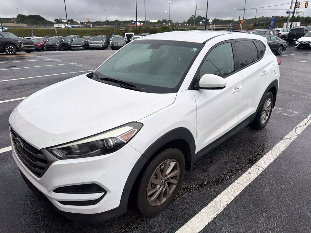 Used 2018 Hyundai Tucson SE w/ Cargo Package FWD image 2