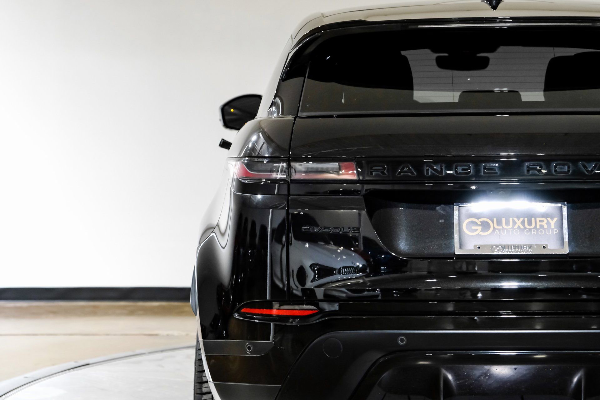 Used 2024 Land Rover Range Rover Evoque S image 46